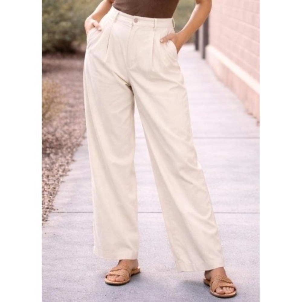 A New Day Women's Sz 6 Wide Leg Pant Cream White Pleated High Rise Pockets Rayon